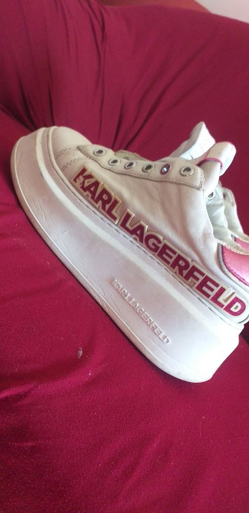 sneakers fete Karl Lagerfeld