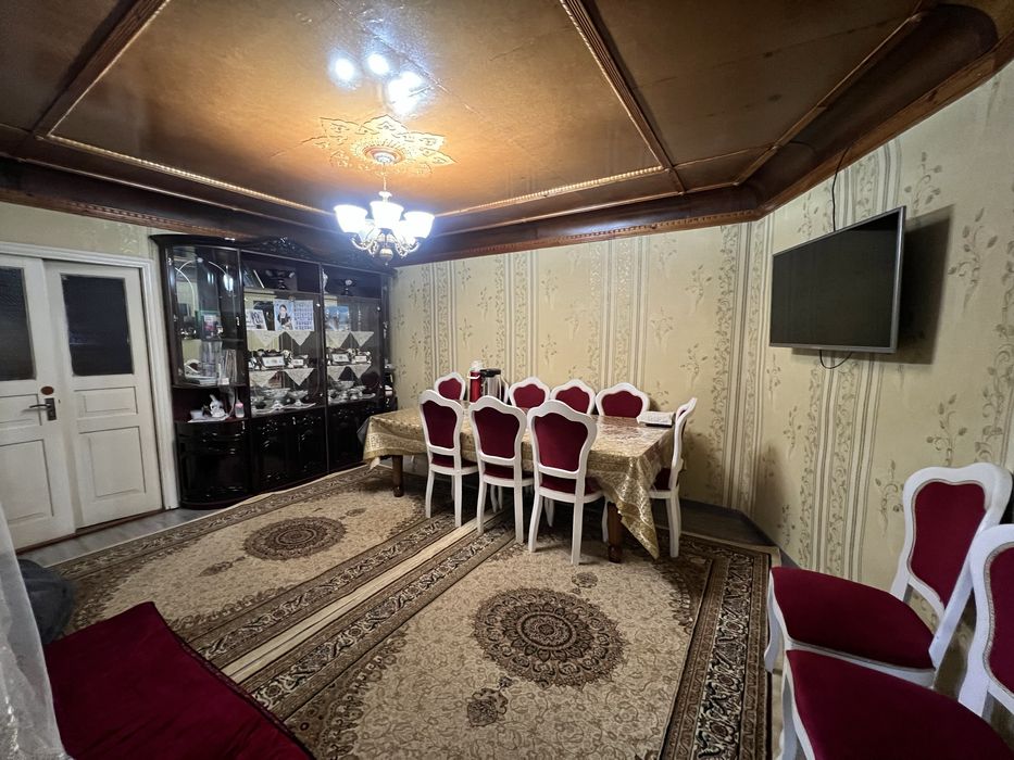 Uy sotiladi Samarqan Darvazada pachti 4 sotik