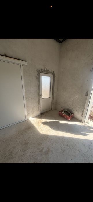 Промишлина сграда 800рзп 10дка земя