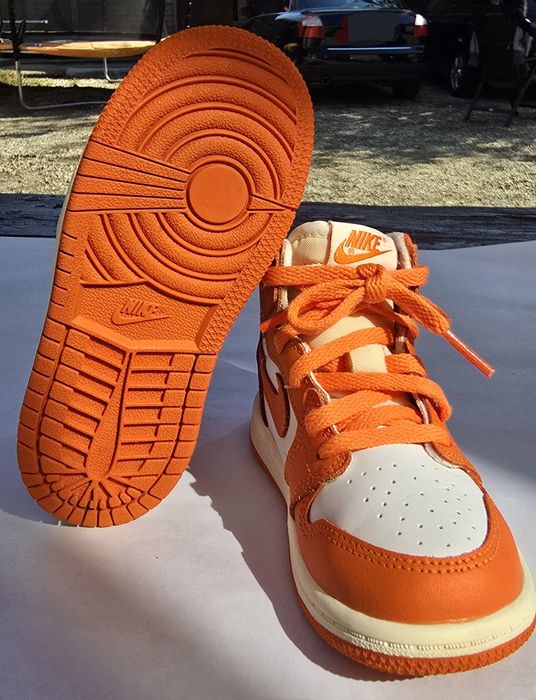 Pantofi sport copii Nike Air Jordan 1, marimea 26