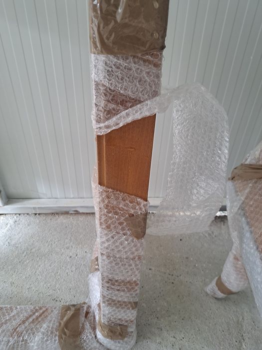 3 броя дървенк маси