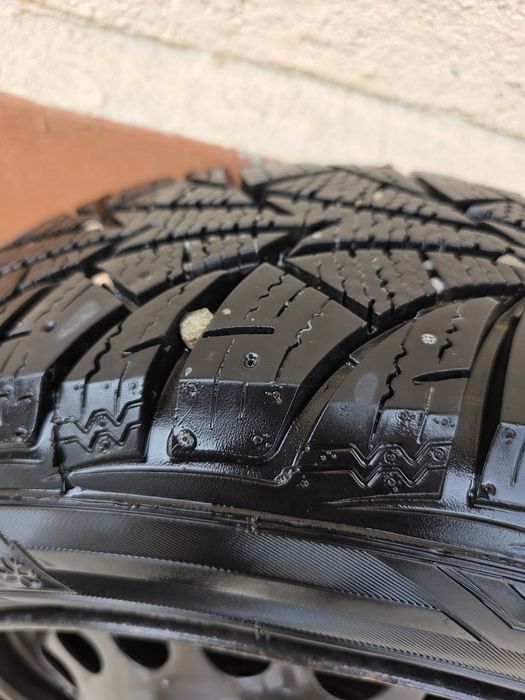 Anvelope cu jante 185/65/15 Rosava Snowguard