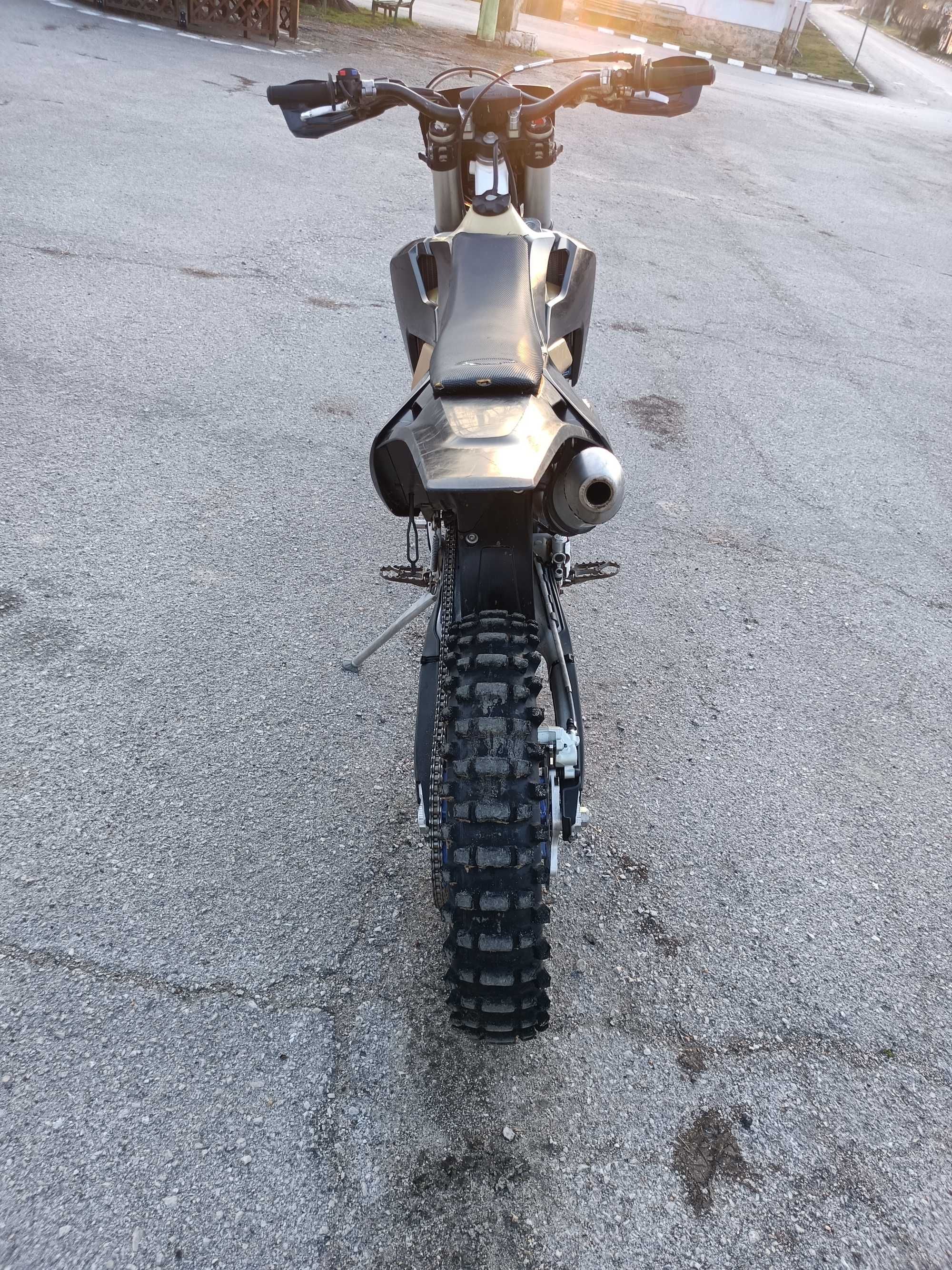 Husqvarna TE300 Регистриран