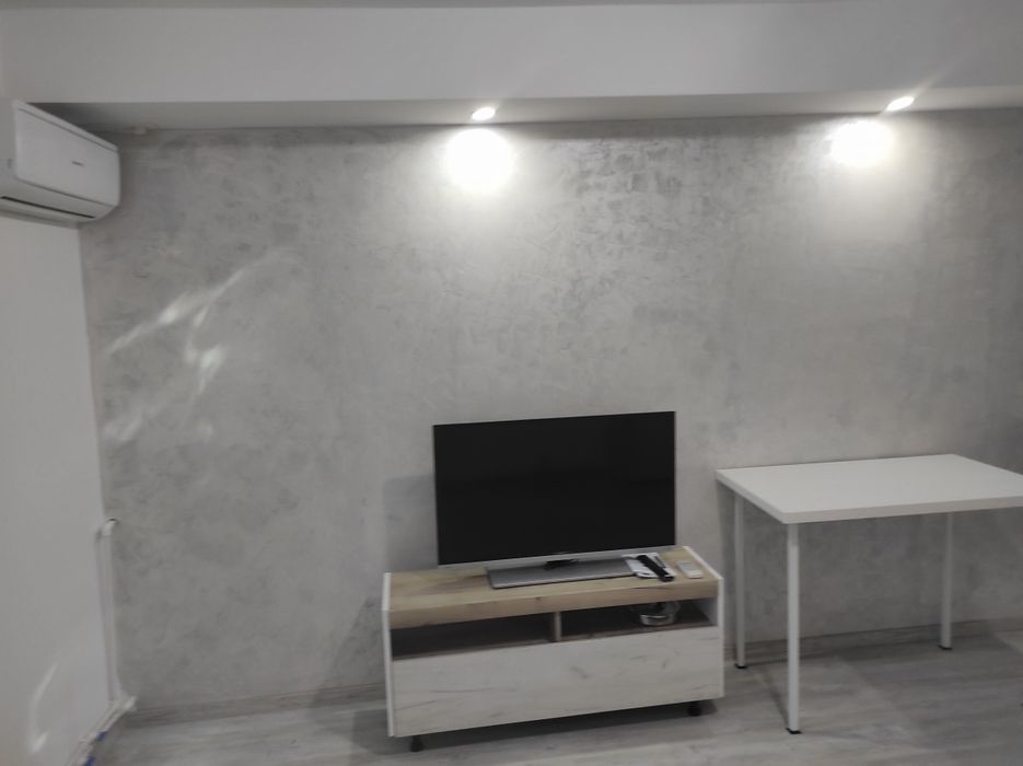 Garsoniera nouă nouă