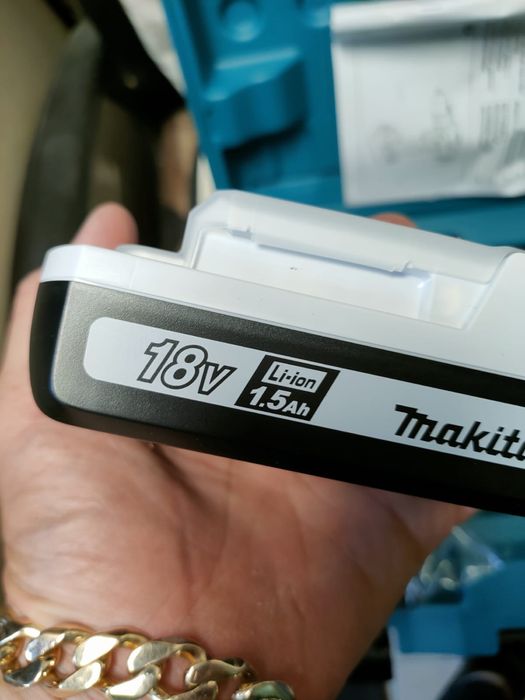 Акумулаторен ударен винтоверт MAKITA