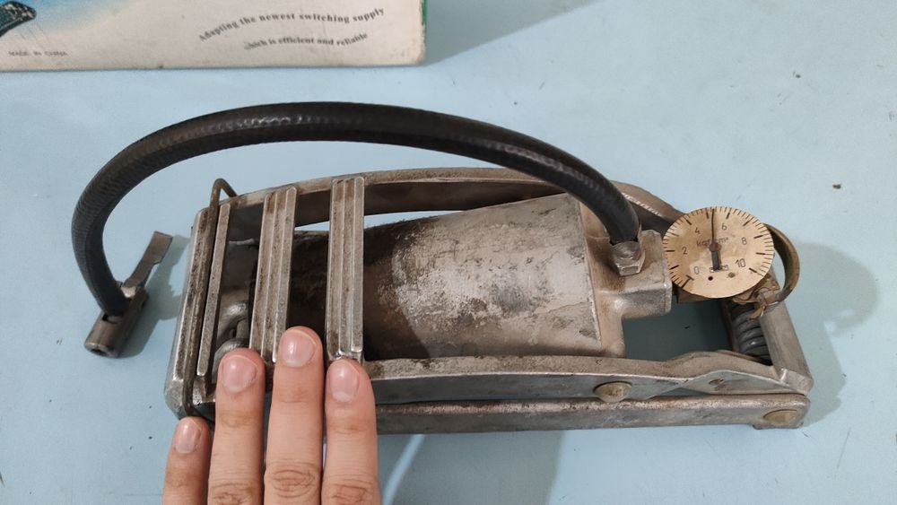 Автомобильный насос