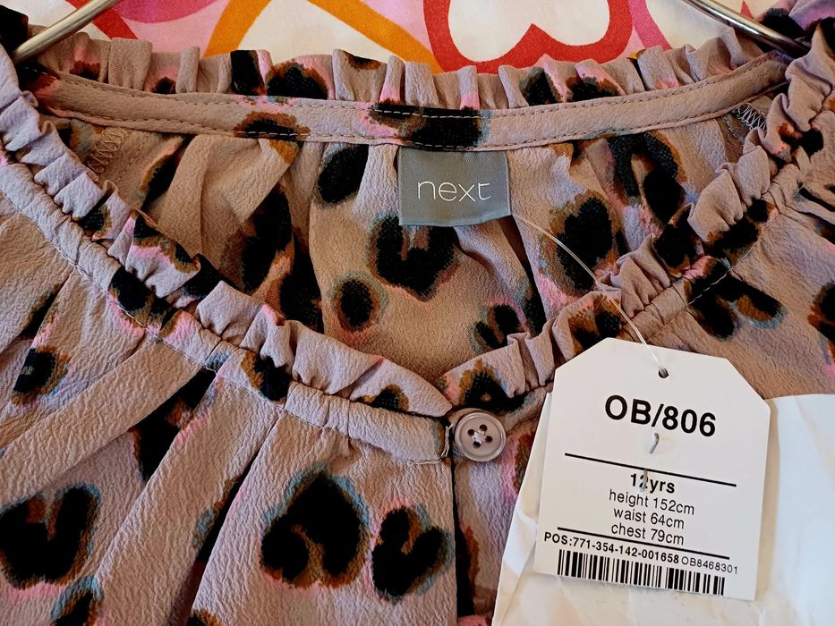 Salopeta noua NEXT 11-12 ani cu pantaloni scurți și mânecă lunga