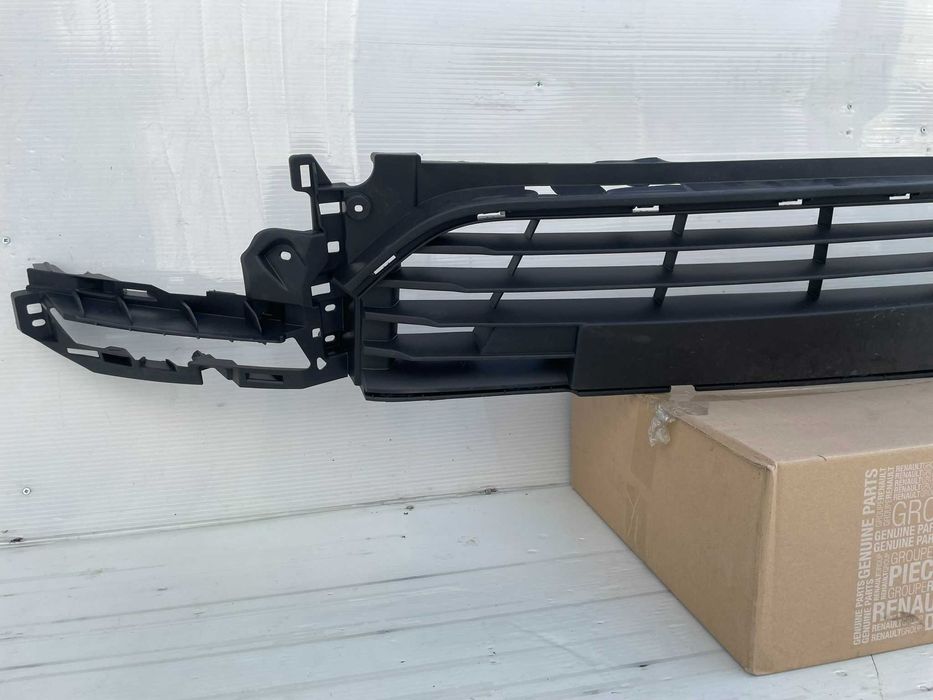 Grila inferioara bara fata Renault Clio 4 2016-2019 noua originala