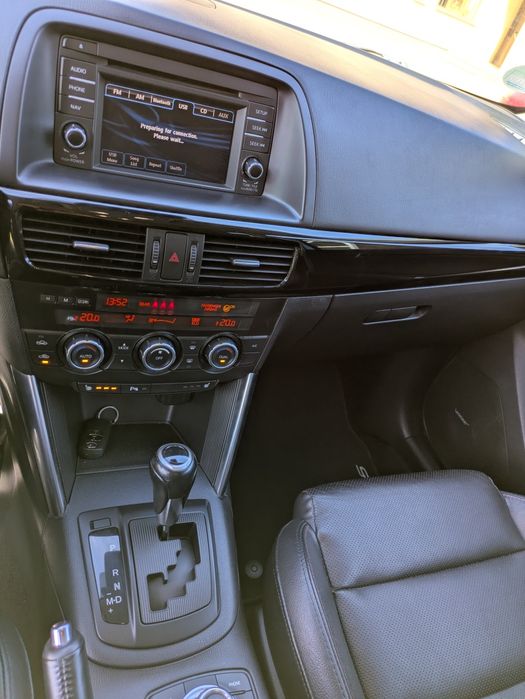 Mazda CX-5, an 2013, 4x4 automata.