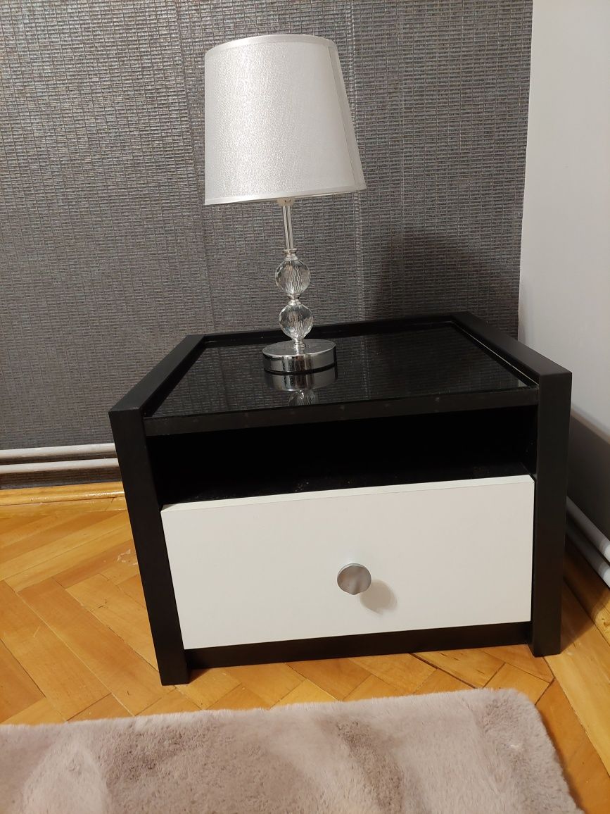 Vând  3 piese mobilier