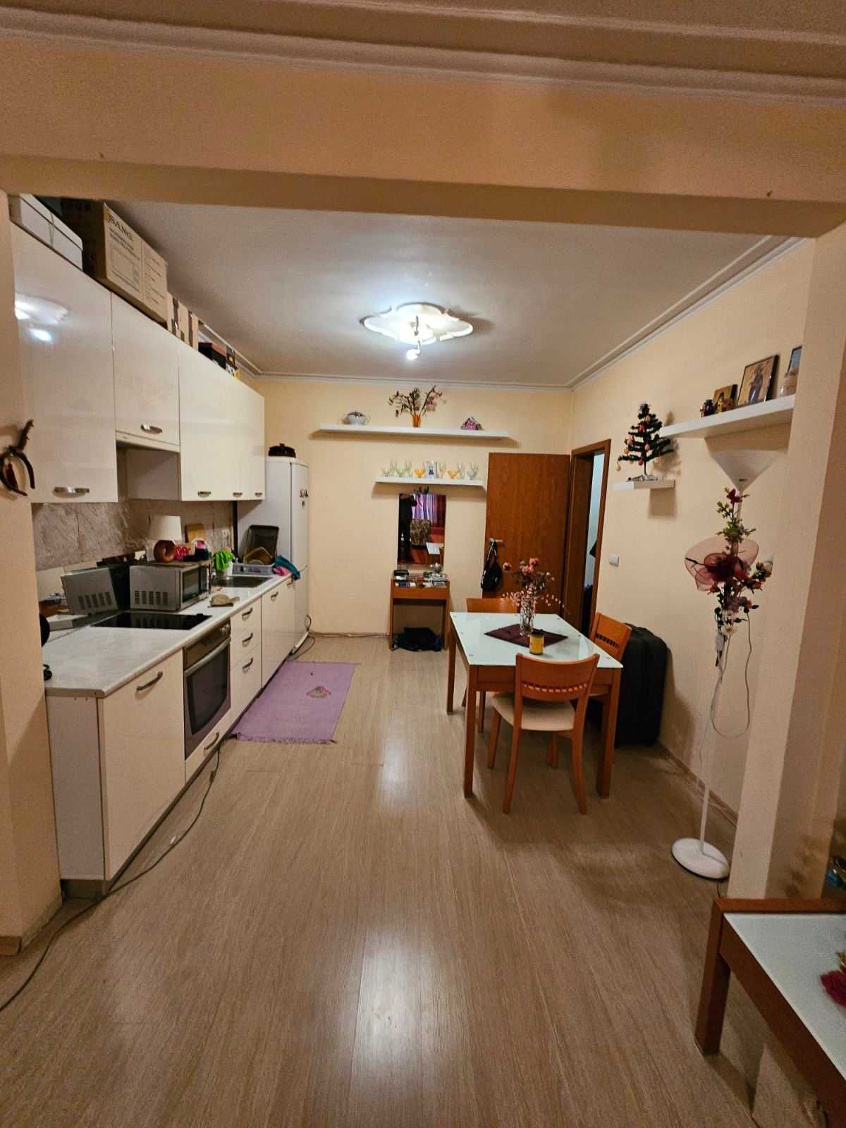 Двустаен апартамент за продажба в центъра на София, 53070