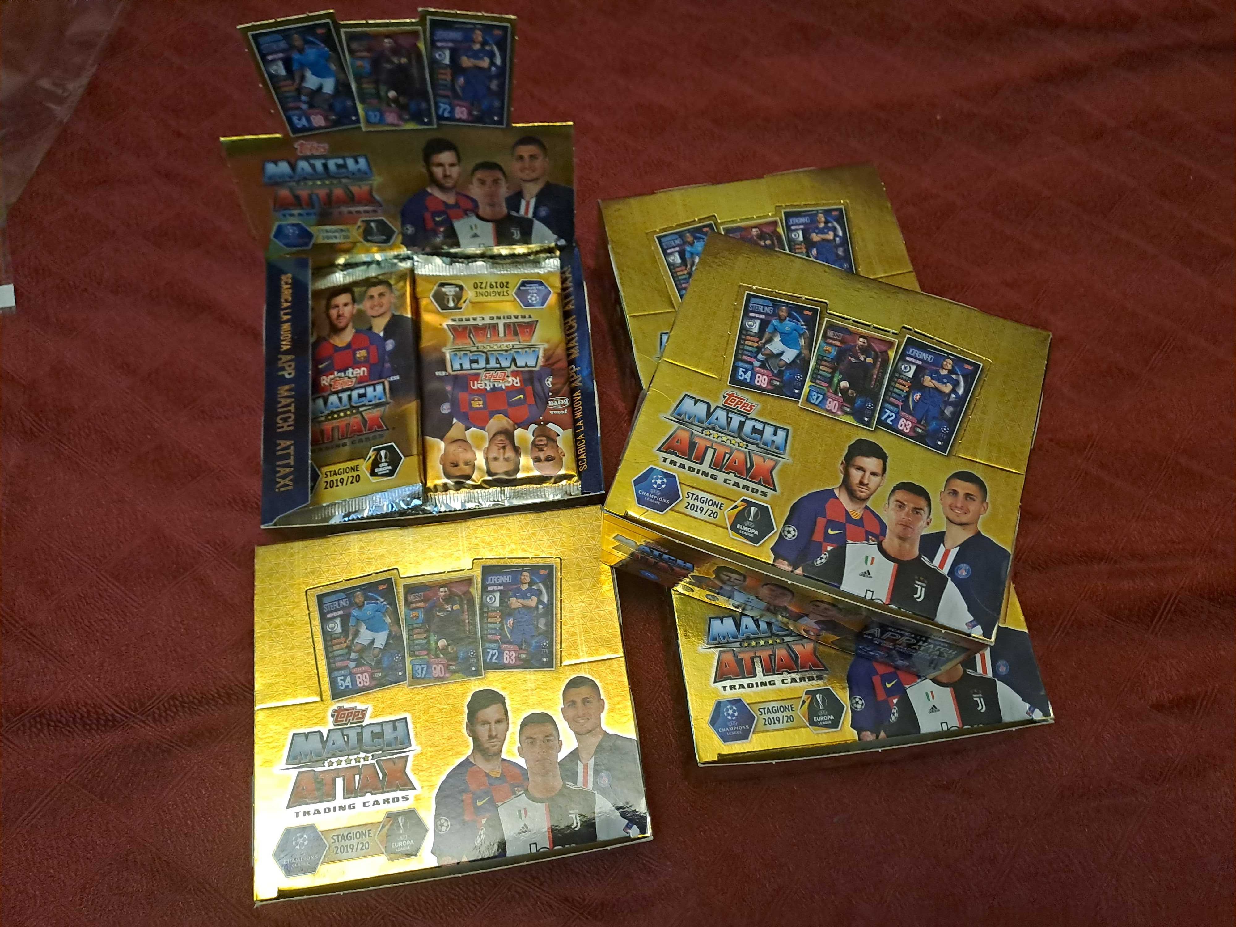 Нови пакети с футболисти Topps/Panini