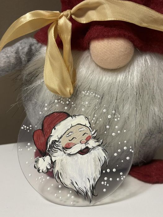 Ръчно рисувани коледни играчки за елха