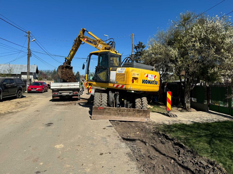 Inchiriere Excavator Pneuri 16 T sapaturi canalizare taluz decoperta