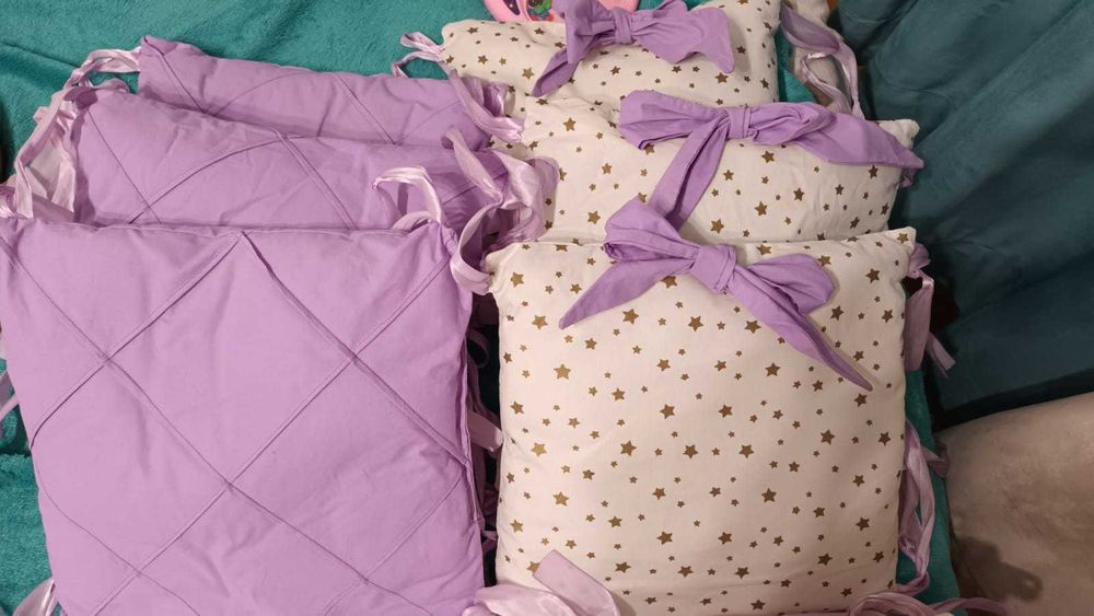 Продам б.у. бортики для детской кроватки.