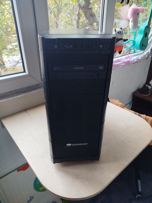 Core i5 4590 , 12 Gb DDR3 , SSD 250 , HDD 500