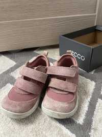 Продам кроссовки Ecco