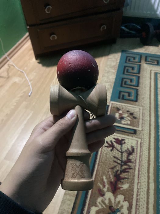 Kendama semnata de XRemus