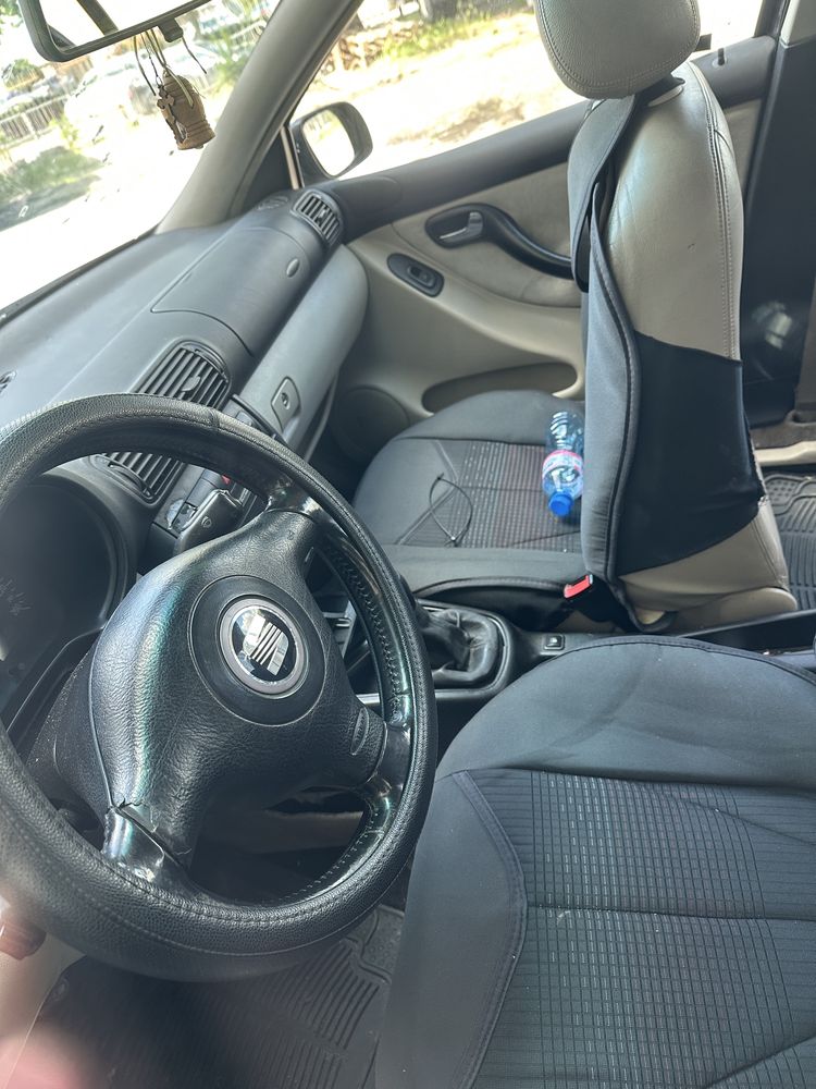 Seat toledo v5 2.3 цяла за части