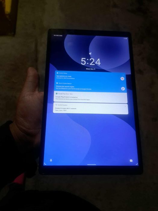 Vand tableta Lenovo cu  SIM