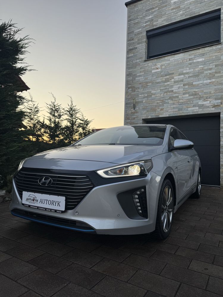 Hyundai IONIQ  /  PREMIUM Hybrid  /  2019