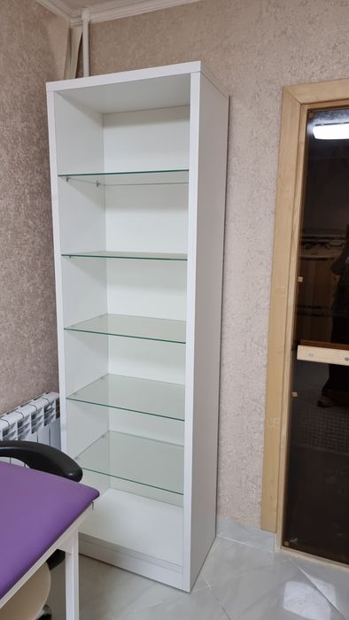 Пенал полка для салона красоты