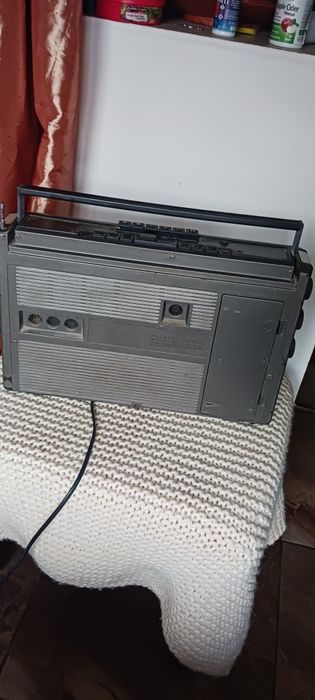 Vind radiocasetofon ITT pt colectionari