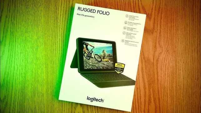 Husa cu tastatura antisoc LOGITECH Rugged Folio iPad 7 iPad 8 SIGILATA