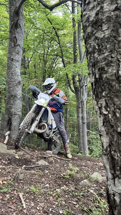 Husqvarna 300 tpi 2022- numere negre