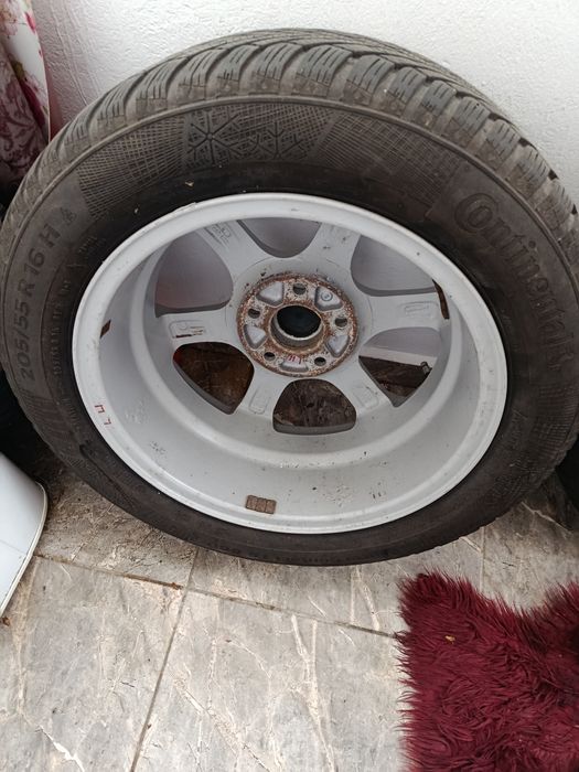 Roți de iarnă 205/55 R16 H – stare foarte bună