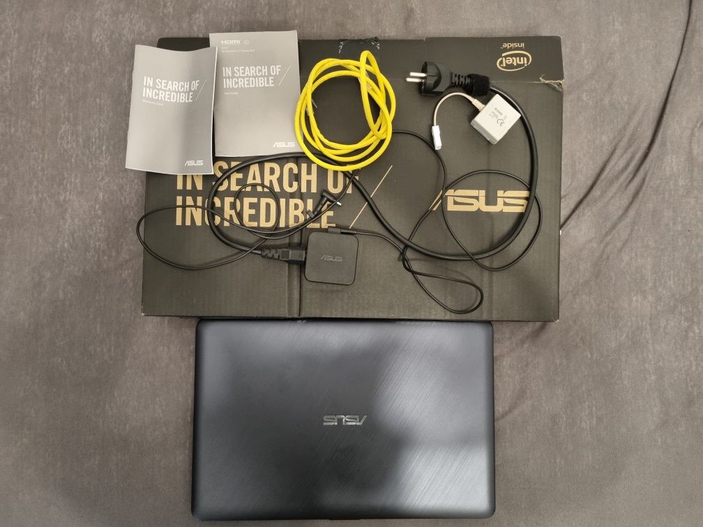 Laptop ASUS Vivobook X543U