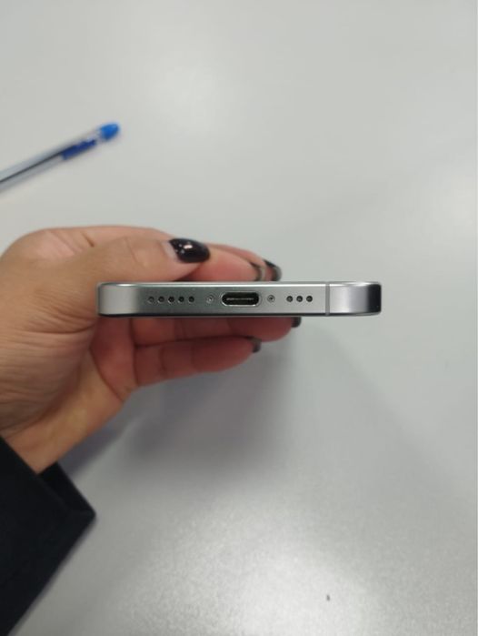 iPhone 15 pro 256