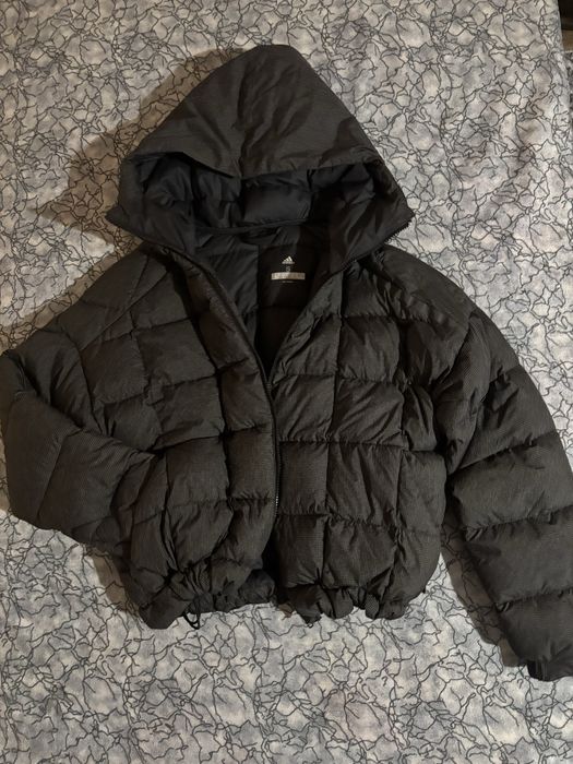 Яке адидас размер S