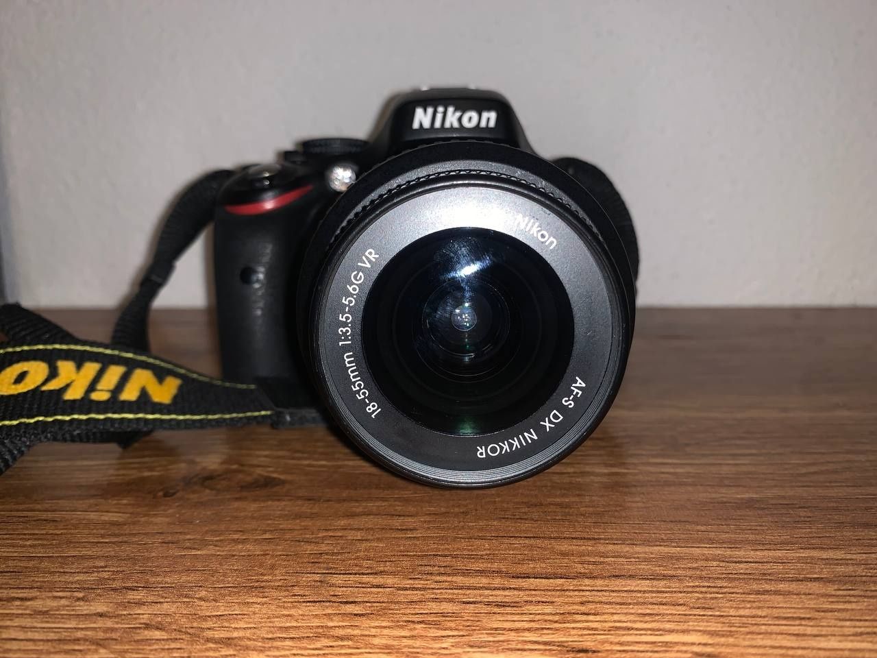 Продавам Nikon D5100