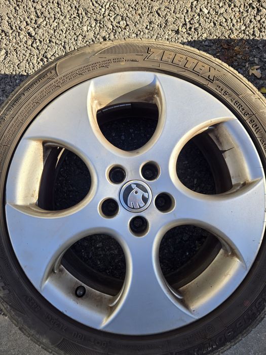 Jante aliaj Skoda 5x100 pe 16 cu anvelope vara