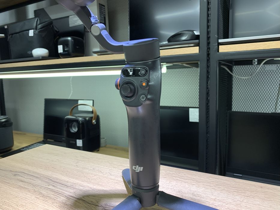 Стабилизатор DJI Osmo Mobile 6, состояние хорошее, 10895/А10