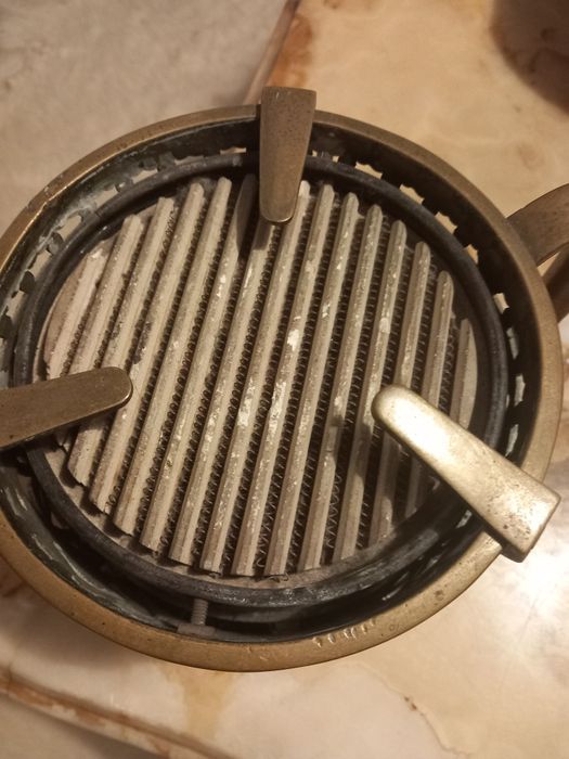 Piesă de colecție, confecționată din bronz!