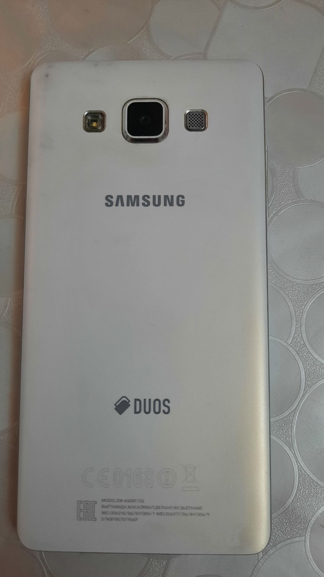 Samsung A5 телефон 2016 года