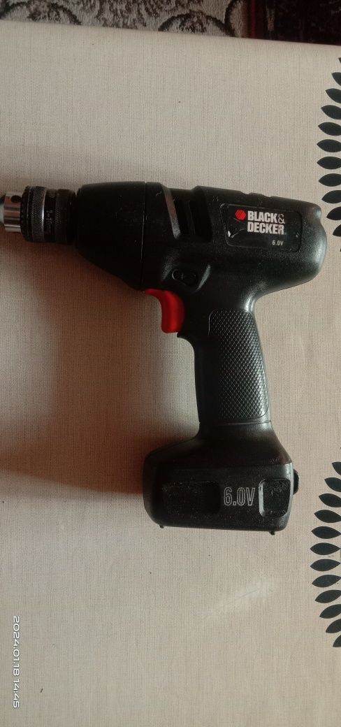 Дрель black and decker 6v