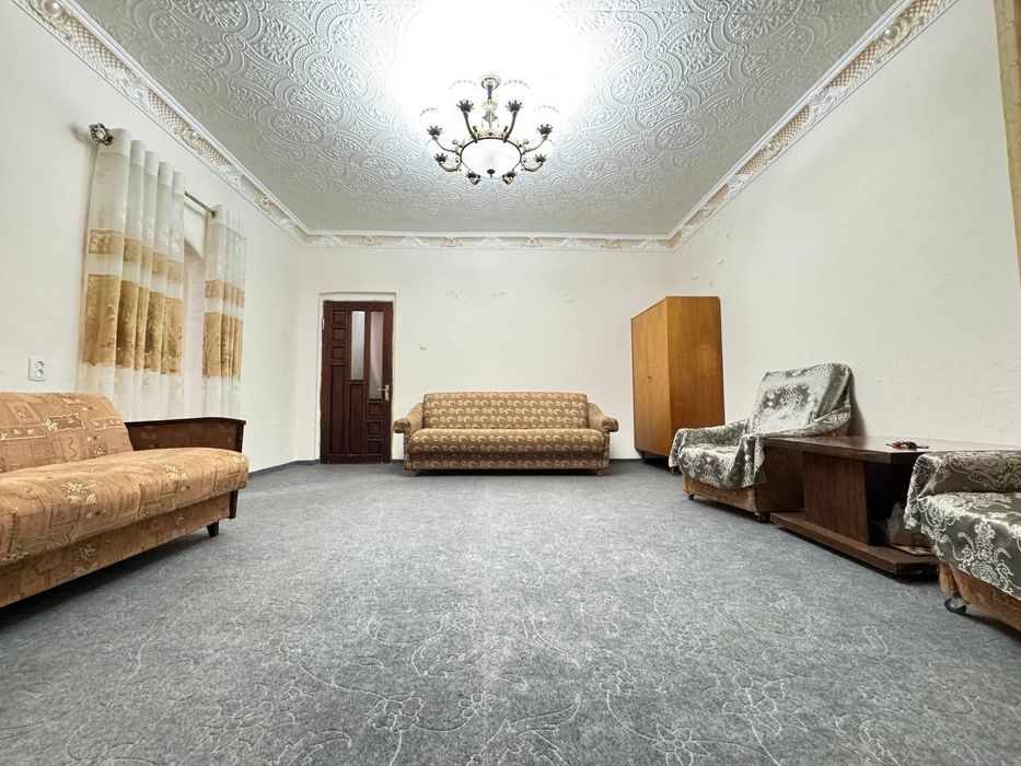 Чиланзар -12 квартал. 3-х комнатная. Ор-р Фархадский рынок.