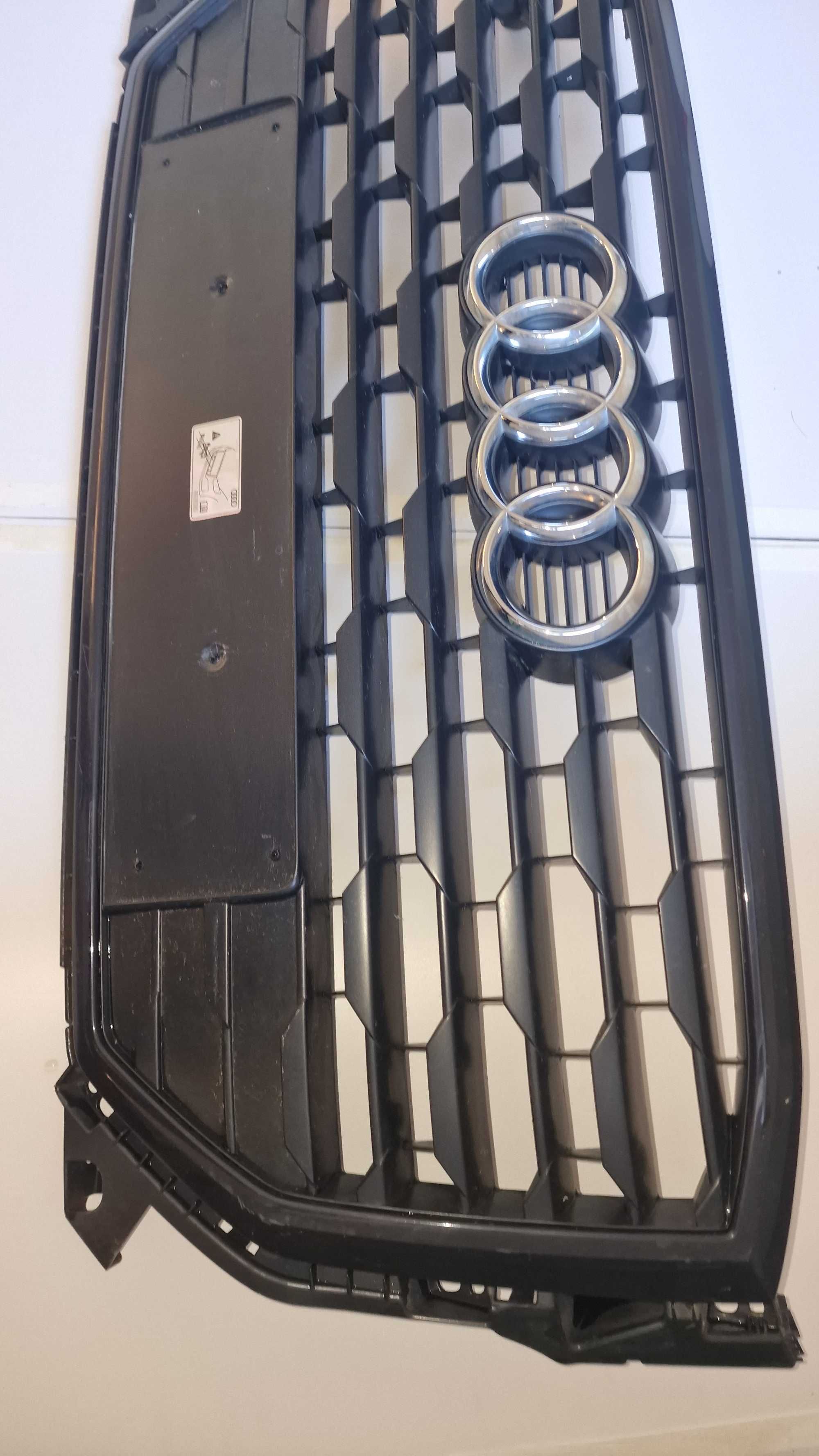 Grila radiator Audi Q2 Black Edition 2017 》 2021
81a853651