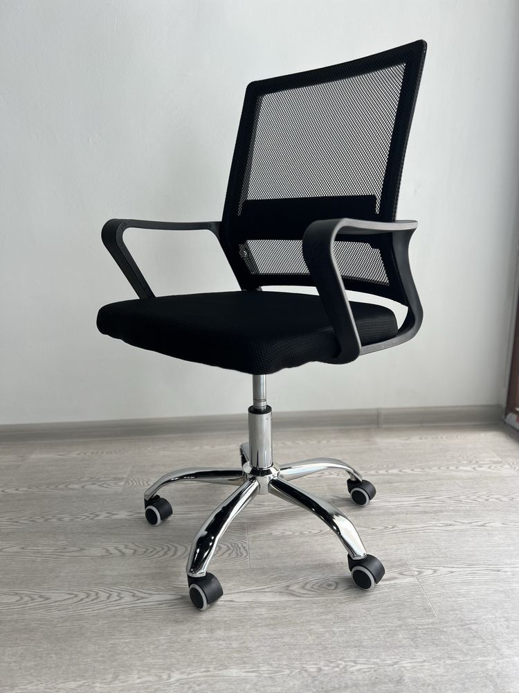 Ofis uchun kreslo