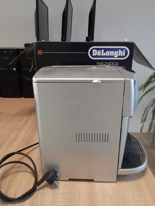 Espressor DeLonghi Defect, pentru piese