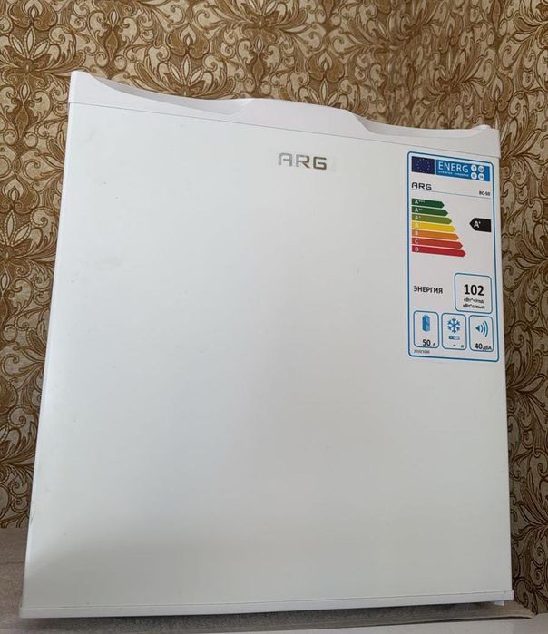 Продам холодильник