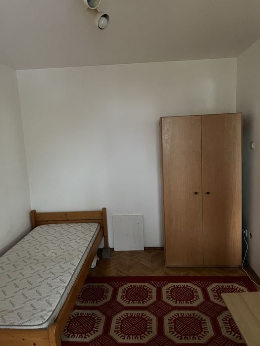 Persoana fizica ofer spre inchiriere apartament 3 camere ultracentral
