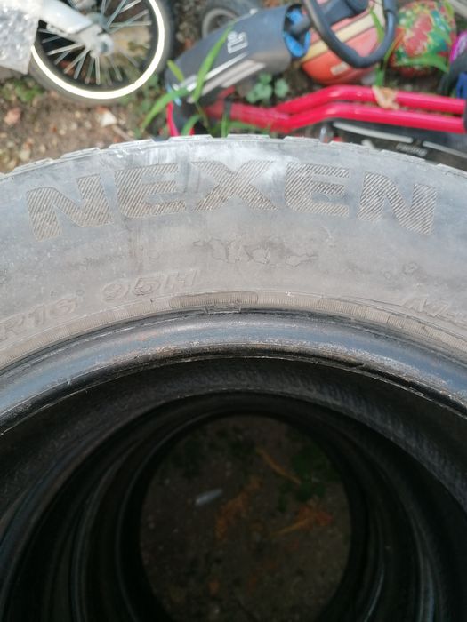 Гуми Nexen 215/60 R16 всесезонни