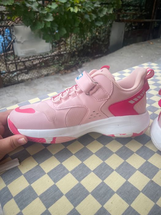 Маратонки като нови - Анди студио