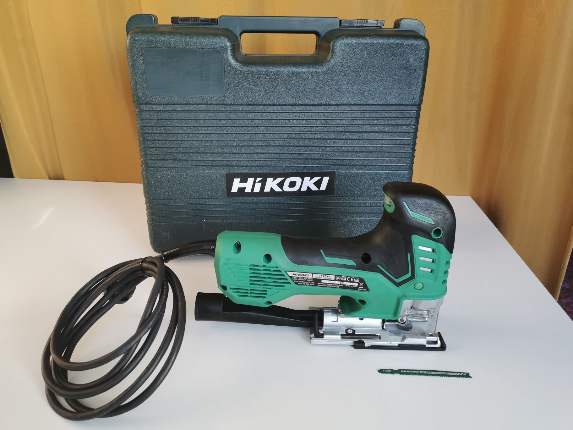 Fierăstrău pendular/șoricel Hikoki CJ160VA, 800W