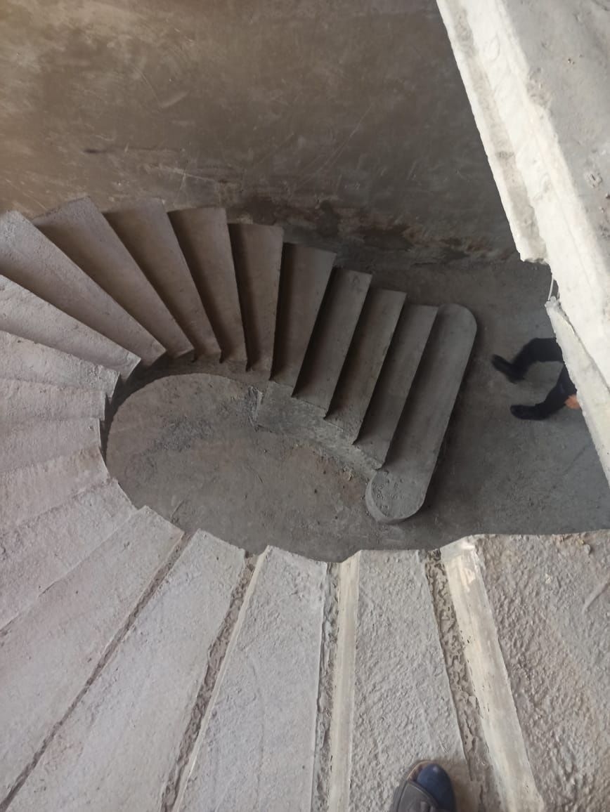 Лестница из бетонна Тараз