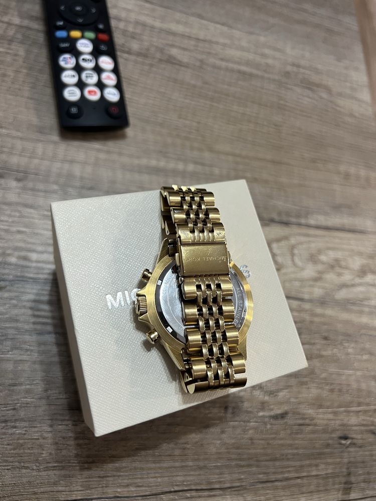 Часовник Michael Kors
